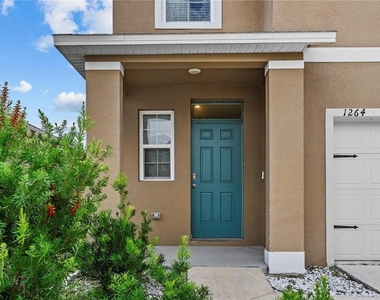 1264 Cascades Avenue - Photo Thumbnail 4
