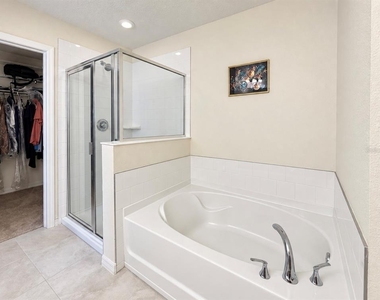 2795 Meadow Stream Way - Photo Thumbnail 18