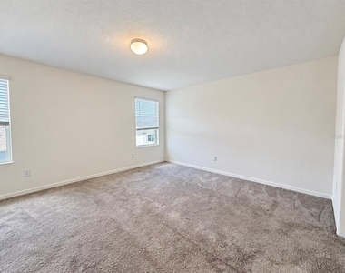 2795 Meadow Stream Way - Photo Thumbnail 15