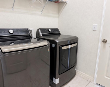 2795 Meadow Stream Way - Photo Thumbnail 30