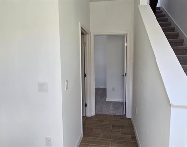 1849 Horsetail Drive - Photo Thumbnail 36