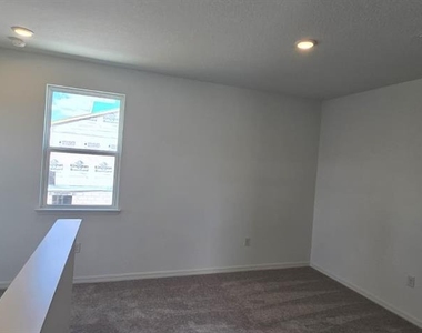 1849 Horsetail Drive - Photo Thumbnail 40