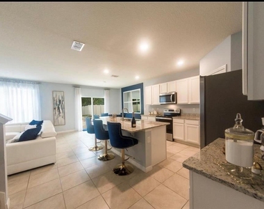 5287 Mayor Drive - Photo Thumbnail 3