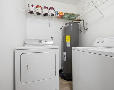 3038 Parkway Boulevard - Photo Thumbnail 14