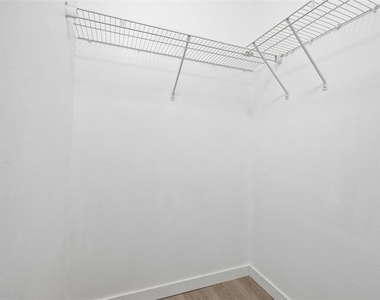 3038 Parkway Boulevard - Photo Thumbnail 18