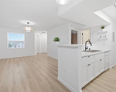 3038 Parkway Boulevard - Photo Thumbnail 15