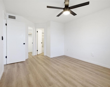 3038 Parkway Boulevard - Photo Thumbnail 24