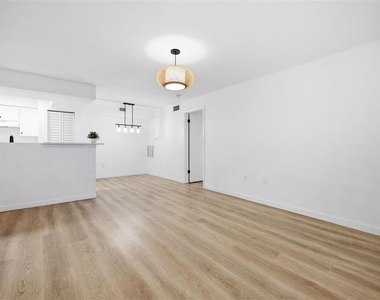 3038 Parkway Boulevard - Photo Thumbnail 3