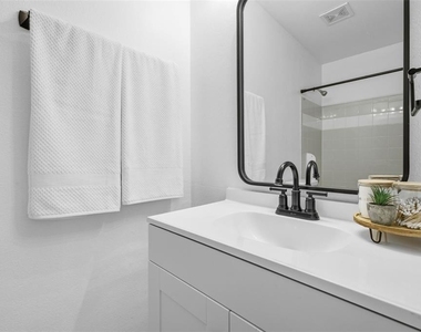3038 Parkway Boulevard - Photo Thumbnail 27