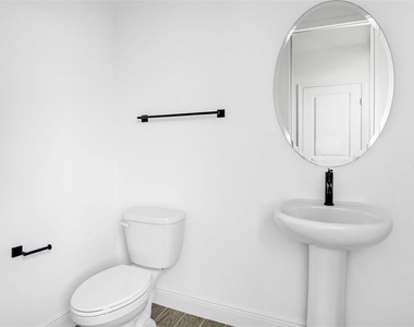 6492 Barnstorm Way - Photo Thumbnail 8