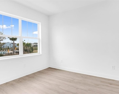 6492 Barnstorm Way - Photo Thumbnail 15