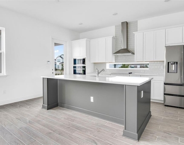 6492 Barnstorm Way - Photo Thumbnail 5