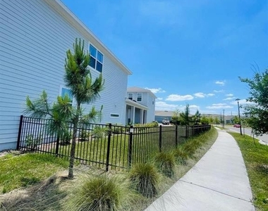 6492 Barnstorm Way - Photo Thumbnail 31