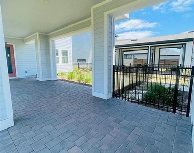 6492 Barnstorm Way - Photo Thumbnail 24