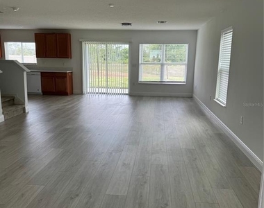361 Preservve Pointe Boulevard - Photo Thumbnail 2