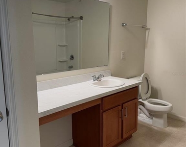 361 Preservve Pointe Boulevard - Photo Thumbnail 8