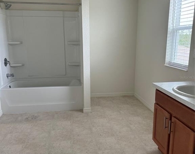 361 Preservve Pointe Boulevard - Photo Thumbnail 18