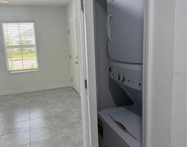 553 Sea Turtle Ln - Photo Thumbnail 8