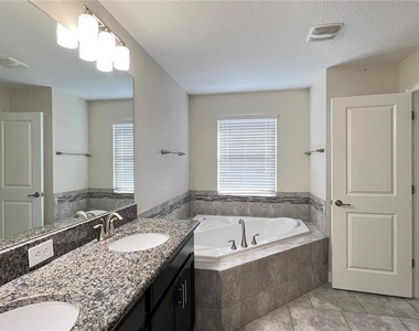 7755 Purple Finch Street - Photo Thumbnail 25