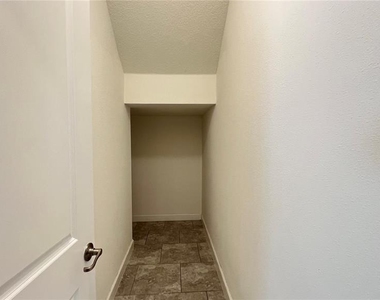 7755 Purple Finch Street - Photo Thumbnail 17