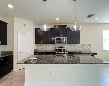 7755 Purple Finch Street - Photo Thumbnail 12