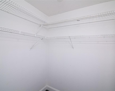 1101 Sandestin Way - Photo Thumbnail 23