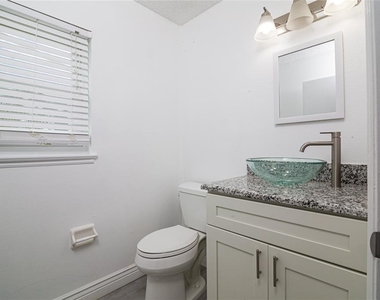 1101 Sandestin Way - Photo Thumbnail 12