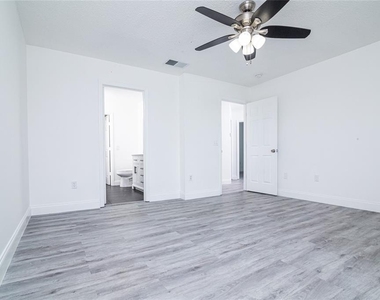 1101 Sandestin Way - Photo Thumbnail 20