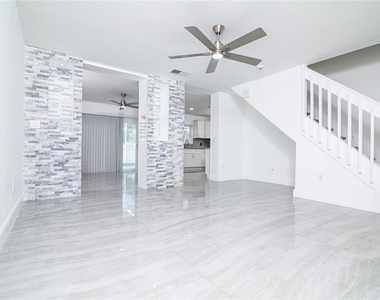 1101 Sandestin Way - Photo Thumbnail 6