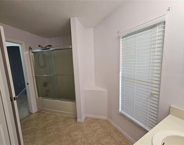 9765 Sw 46th Court - Photo Thumbnail 24