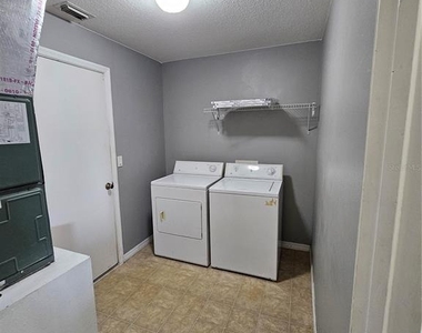 9765 Sw 46th Court - Photo Thumbnail 11