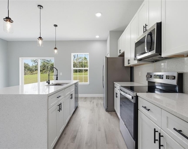 2232 Sw 178th Lane Road - Photo Thumbnail 6