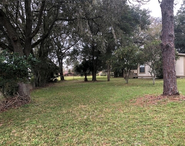217 Acorn Drive - Photo Thumbnail 29