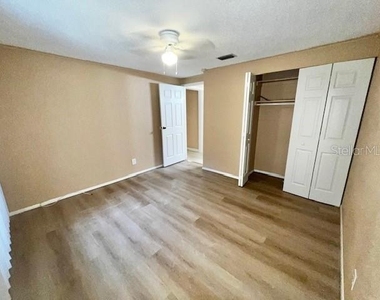 217 Acorn Drive - Photo Thumbnail 17