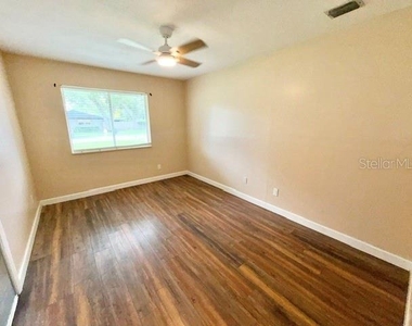 109 Margo Lane - Photo Thumbnail 11