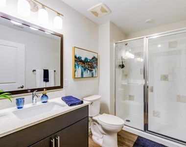 355 N Rosalind Avenue - Photo Thumbnail 5