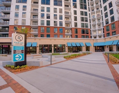 355 N Rosalind Avenue - Photo Thumbnail 21