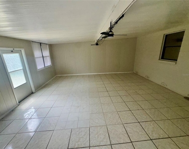 1111 Romano Avenue - Photo Thumbnail 16