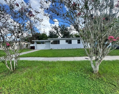 1111 Romano Avenue - Photo Thumbnail 22