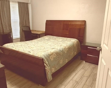 7523 Seurat Street - Photo Thumbnail 16