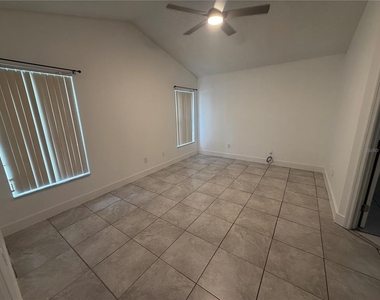 13109 Odyssey Lake Way - Photo Thumbnail 4