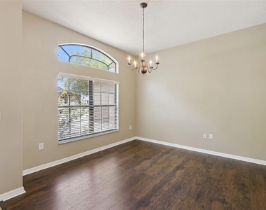 1106 Natural Oaks Drive - Photo Thumbnail 5