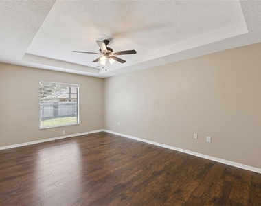 1106 Natural Oaks Drive - Photo Thumbnail 21