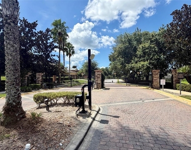 1106 Natural Oaks Drive - Photo Thumbnail 36