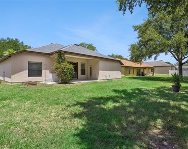 1106 Natural Oaks Drive - Photo Thumbnail 27
