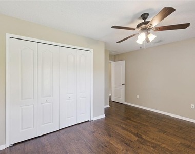 1106 Natural Oaks Drive - Photo Thumbnail 16