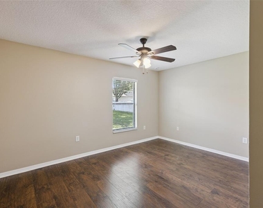 1106 Natural Oaks Drive - Photo Thumbnail 17