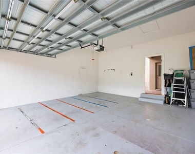 7668 Fairgrove Avenue - Photo Thumbnail 15