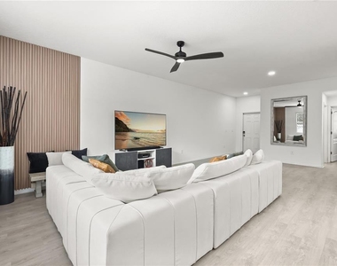 7668 Fairgrove Avenue - Photo Thumbnail 1