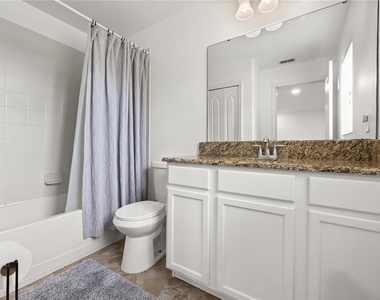 7668 Fairgrove Avenue - Photo Thumbnail 9
